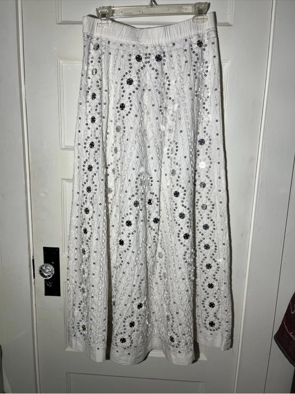 Women’s Skirts Size Medium Neiman Marcus Maxi Beaded Sequin NWT - Picture 2 of 5